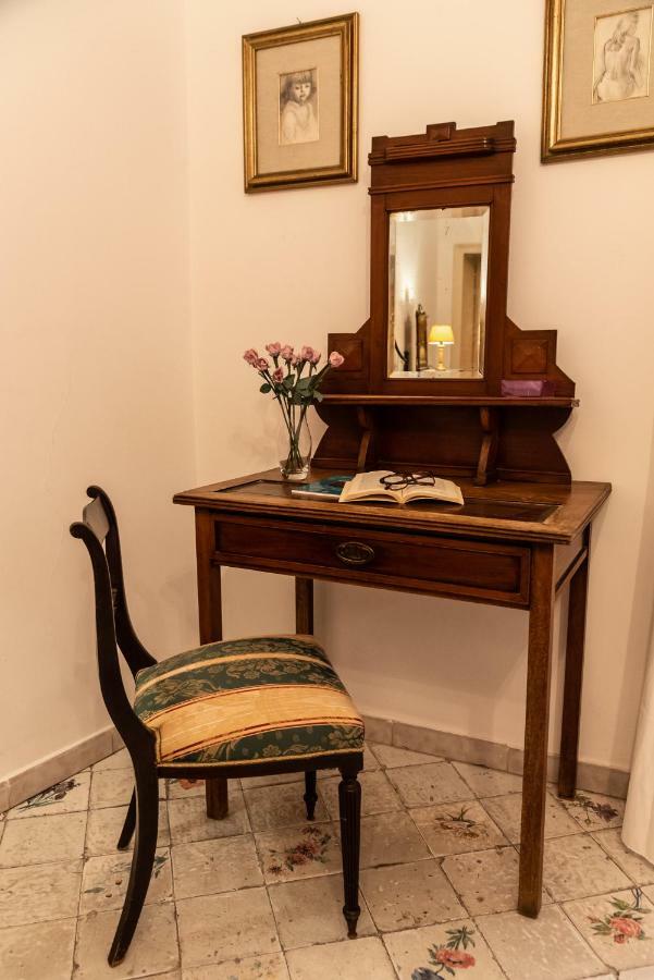 Appartamento Palazzo Pace Al Cassaro Palermo Eksteriør billede